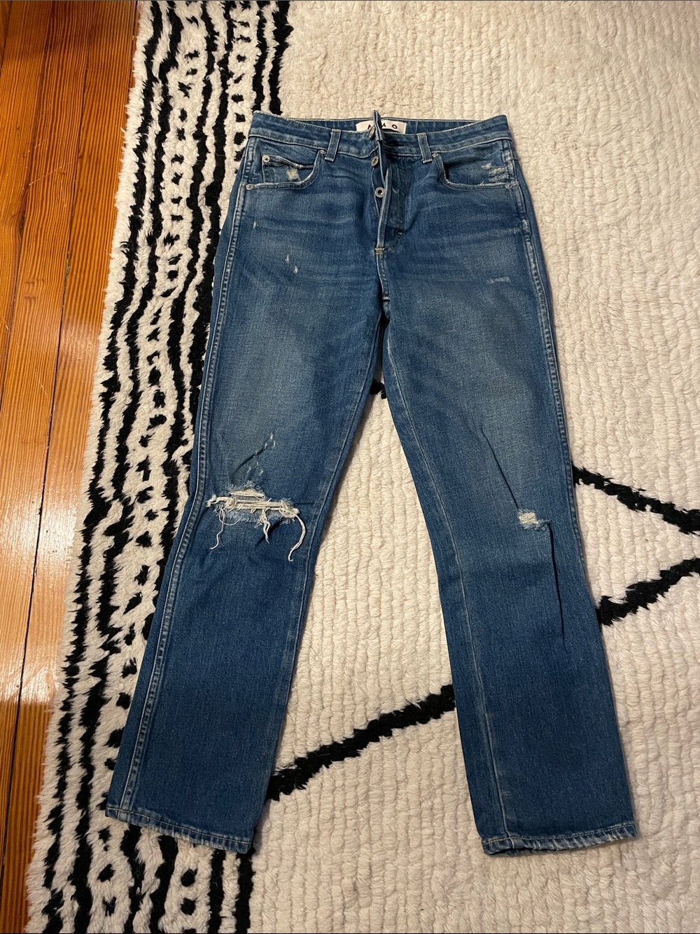 Amo babe thrifted w/destroy 27